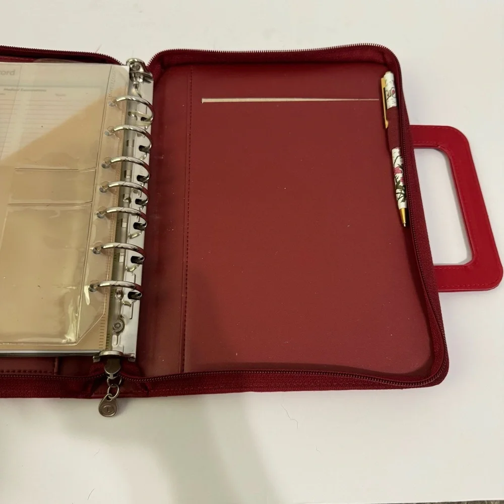 Franklin Covey Red 365 Binder with Textured Accent faux leather